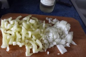 Pui cu legume in sos de smantana