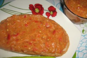Salata de vinete cu ardei copti