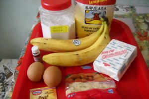 Chec cu banane si migdale