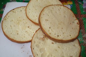Tort cu crema de lamaie