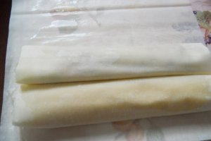 Ştrudel cu brânză  şi fructe