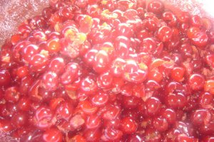 Dulceaţă de vişine cu zmeură