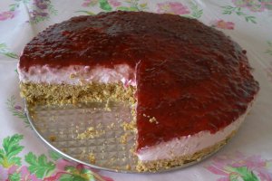 Tarta cu iaurt de fructe (fara coacere)
