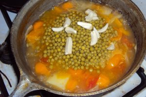 Supa crema de legume cu kaizer afumat