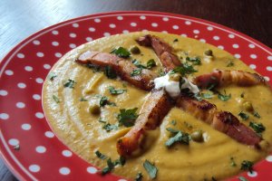 Supa crema de legume cu kaizer afumat