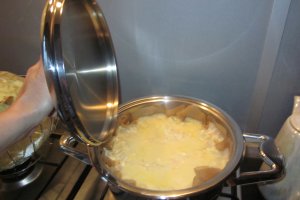 Budincă de paste cu dulceața de morcovi coaptă în vasul Zepter