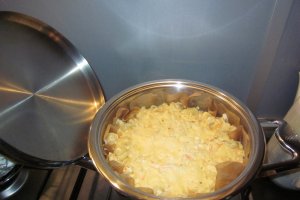Budincă de paste cu dulceața de morcovi coaptă în vasul Zepter
