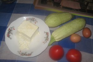 Dovlecei pane cu sos de usturoi a la Julie