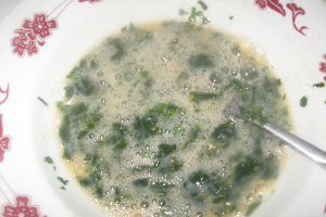 Dovlecei pane cu sos de usturoi a la Julie