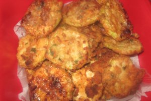 Dovlecei pane cu sos de usturoi a la Julie