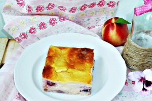 Placinta cu iaurt si fructe