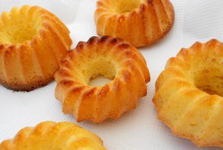 Mini guguluf cu cocos