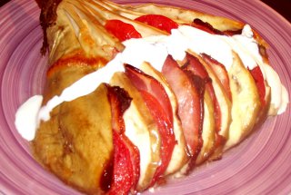 Evantai de vinete albe cu roşii şi mozzarella