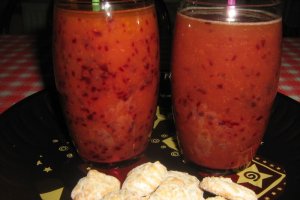 Cocktail cu prune,caise si gin
