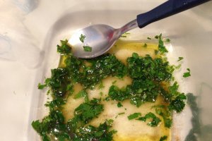 Muschiulet de porc in crusta de verdeturi la cuptor