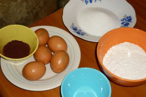 Reteta simpla pentru un blat de tort perfect