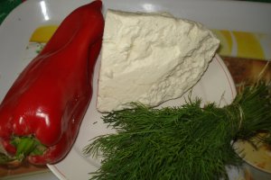 Gustare cu urda si ardei capia
