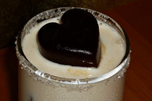 Inimioare de cafea inghetata, cu lapte (Ice coffee)