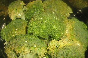 Gratin de broccolli si porumb cu miez de lapte