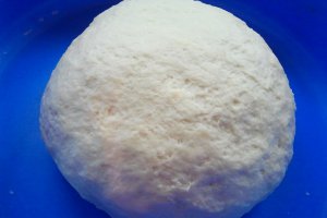 Plăcintele crețe ale bunicii