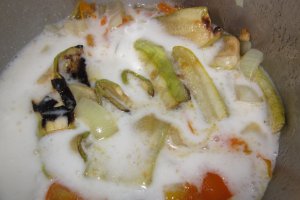 Supă cremă de dovlecei preparată în vasul Zepter!