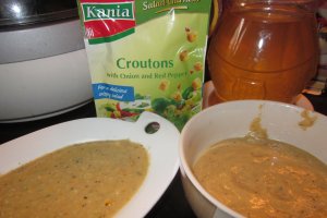 Supă cremă de dovlecei preparată în vasul Zepter!