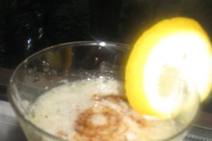 Limonada cu sirop de rodii