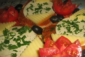Sandvis cu mascarpone si pesto