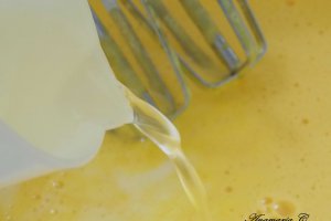 Tort Aniversar Cu Rodie Si Champagne Buttercream
