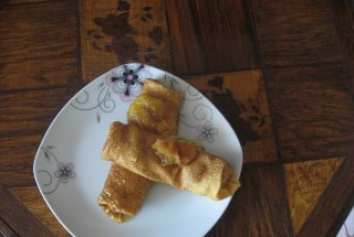 Clatite cu bere ( umplute cu gem de smochine )