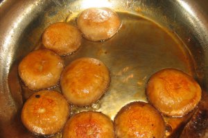 Ciuperci brune cu cascaval