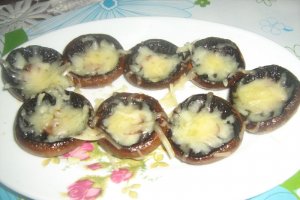 Ciuperci brune cu cascaval