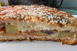 Placinta cu branza si legume