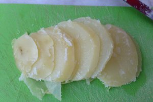 Salata de cartofi cu oua si salata verde