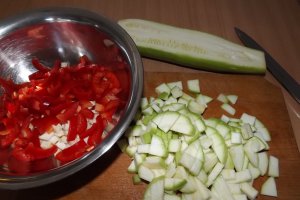 Ciorba acra de dovlecel si pastai
