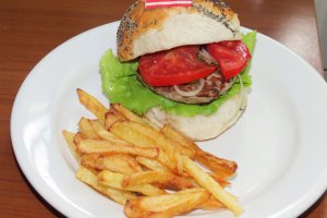 Cel mai bun hamburger de casa - The best home made hamburger