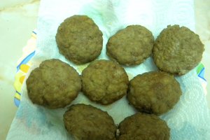 Chiftelute marinate din carne de curcan