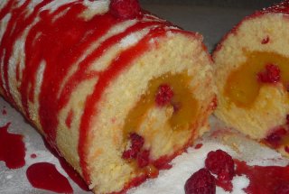 Rulada cu crema de lamaie si zmeura