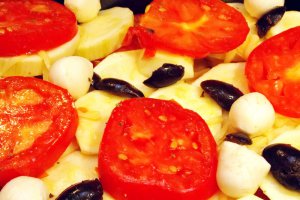 Sufleu de dovlecei cu rosii si mozarella