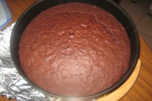 Tort cu crema de vanilie