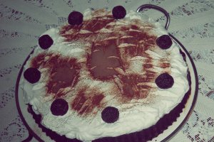 Tarta cu ciocolata si mousse de vanilie