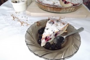 Tarta cu ricotta, mascarpone si mure