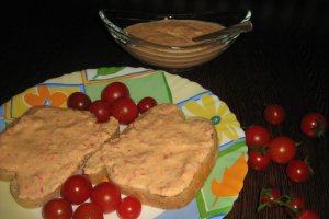 Pasta de branza cu ardei
