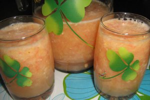 Smoothie de portocale cu grefe