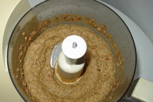 Linte cu migdale si seminte de floarea soarelui