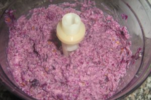 Salata de varza rosie cu maioneza