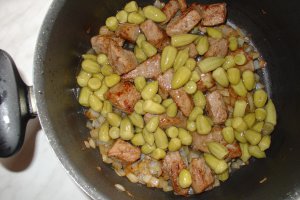 Mancare de bame, orez galben si ayran