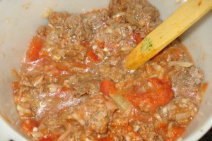 Musaca cu carne de vita si cartofi fierti