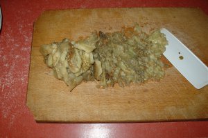 Cubulete de carne cu piure de vinete