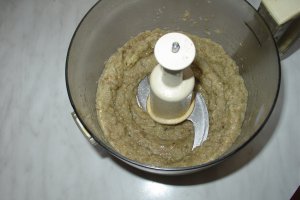 Cubulete de carne cu piure de vinete